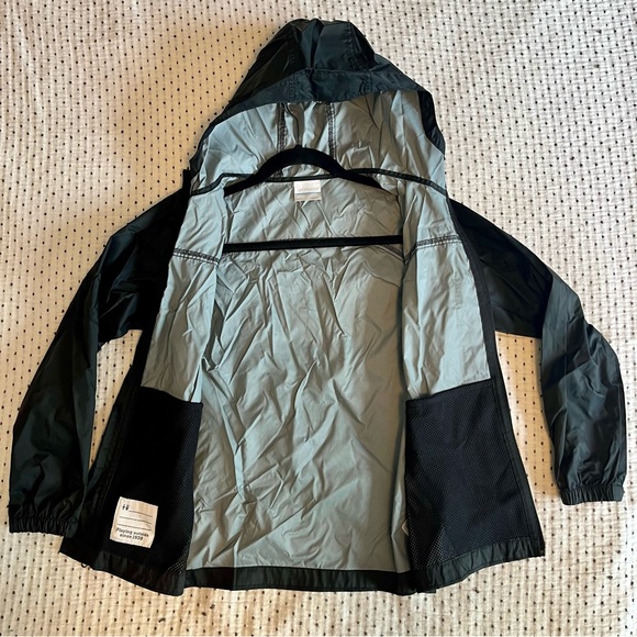 Kids Columbia Rain Jacket, Size M - Picture 3 of 3
